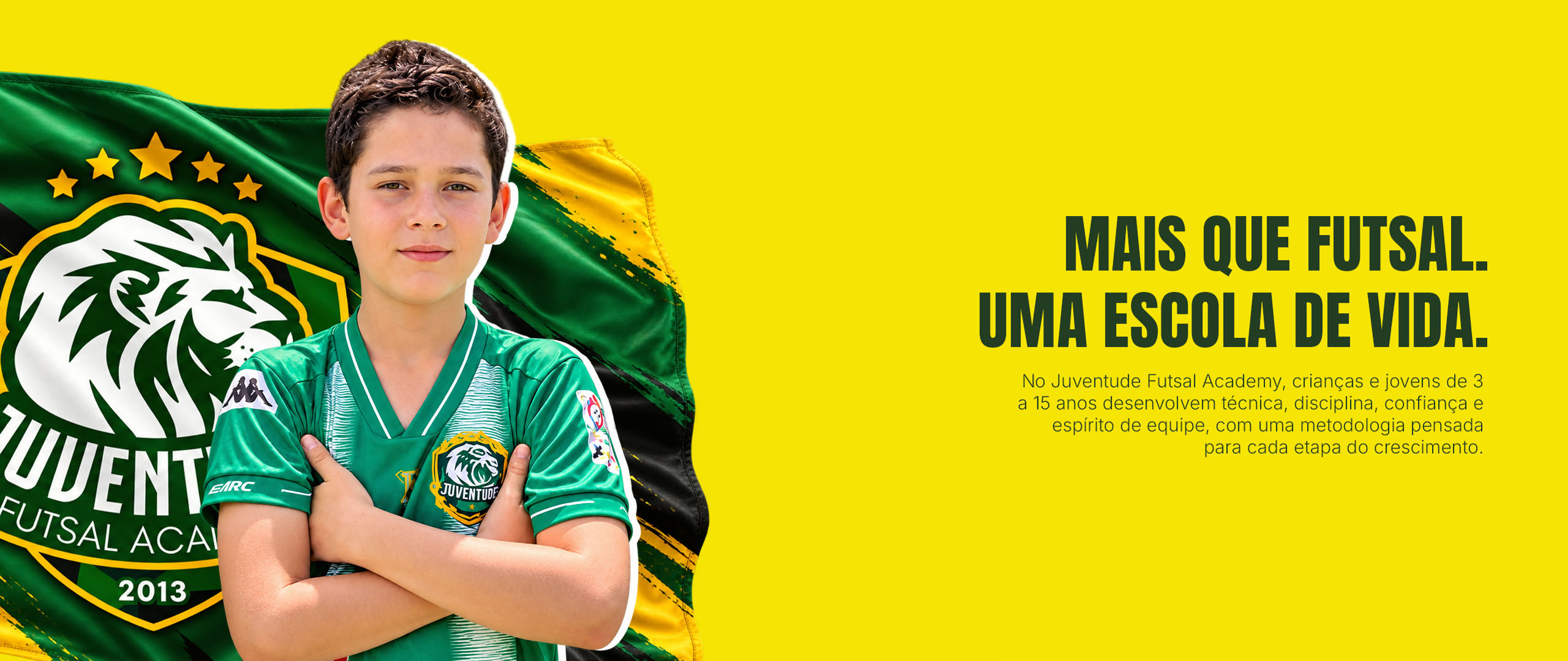 Mais que futsal. Uma escola de vida. No Juventude Futsal Academy, crianças e jovens de 3 a 15 anos desenvolvem técnica, disciplina, confiança e espírito de equipe, com uma metodologia pensada para cada etapa do crescimento.